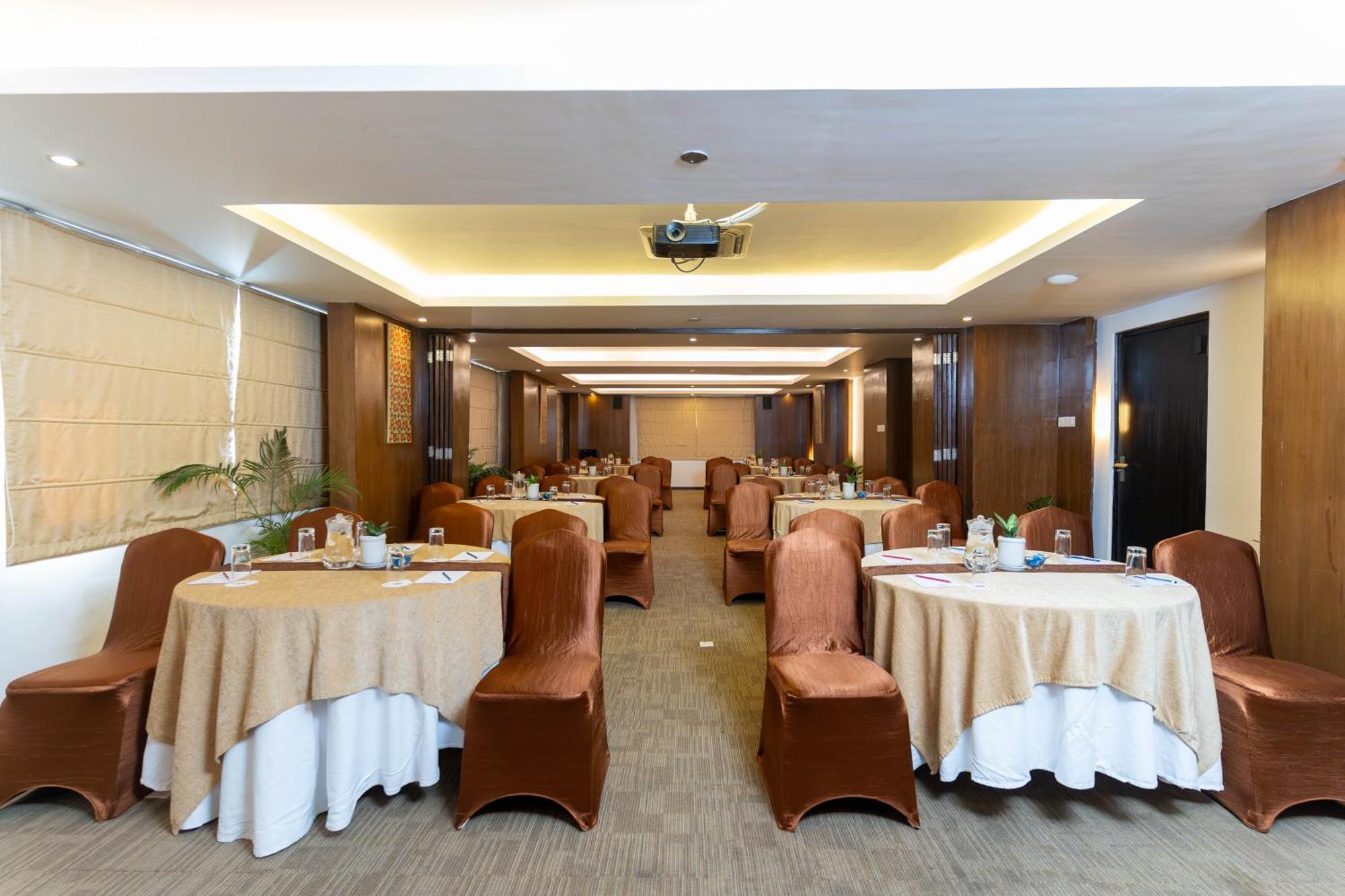 Hotel Shambala Katmandu Dış mekan fotoğraf