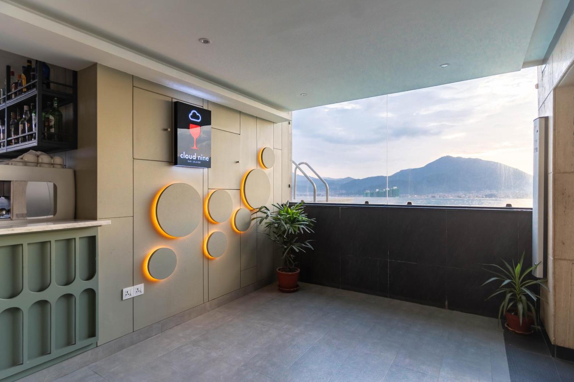 Hotel Shambala Katmandu Dış mekan fotoğraf